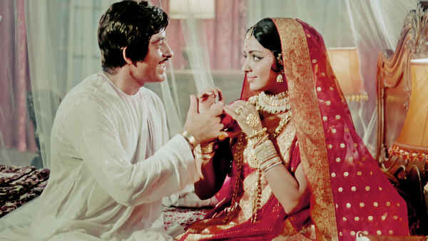 Lal Patthar Poster 2