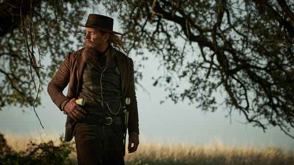 Lawmen: Bass Reeves Poster 1