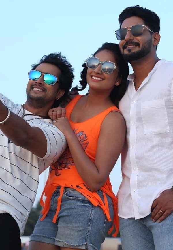 Life Jothe Ondu Selfie Poster 7