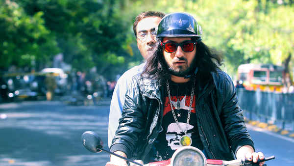 Life Ki Toh Lag Gayi Poster 1