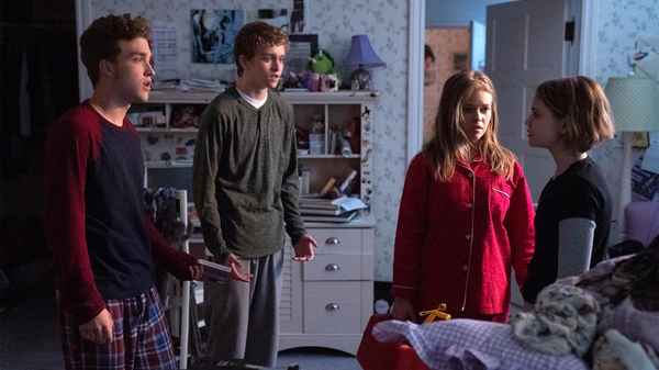 Little Fires Everywhere Poster 6