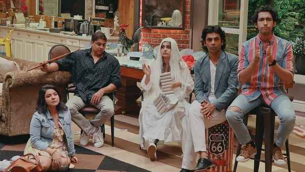 LOL - Hasse toh Phasse Poster 7