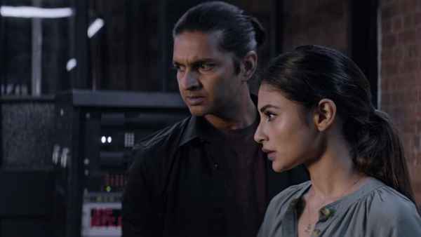 London Confidential Poster 5