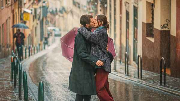 Love at First Kiss Poster 5