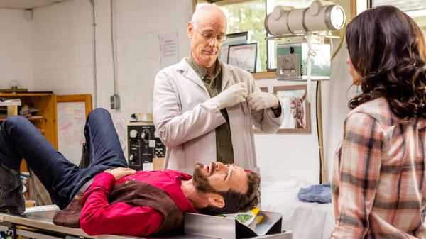 Love in Paradise Poster 1