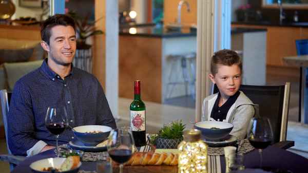 Love in Store Poster 4