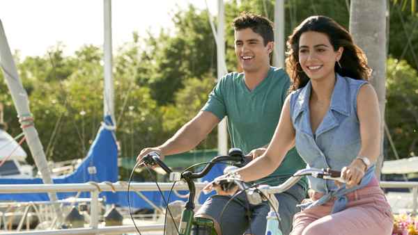 Love in the Sun Poster 2