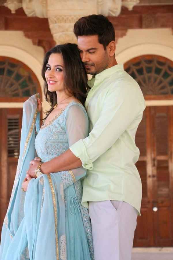 Love Ka Hai Intezaar Poster 3