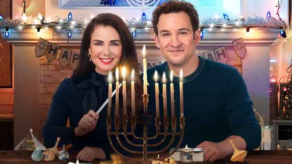 Love, Lights, Hanukkah! Poster 5