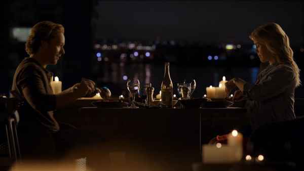 Love on the Air Poster 4