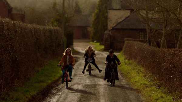 Love Spreads Poster 1