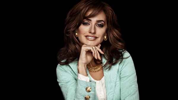 Loving Pablo Poster 7