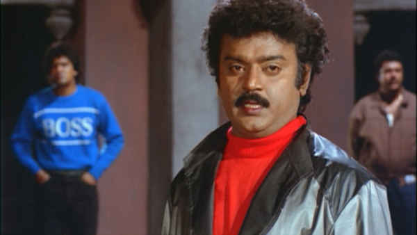 Maanagara Kaaval Poster 1