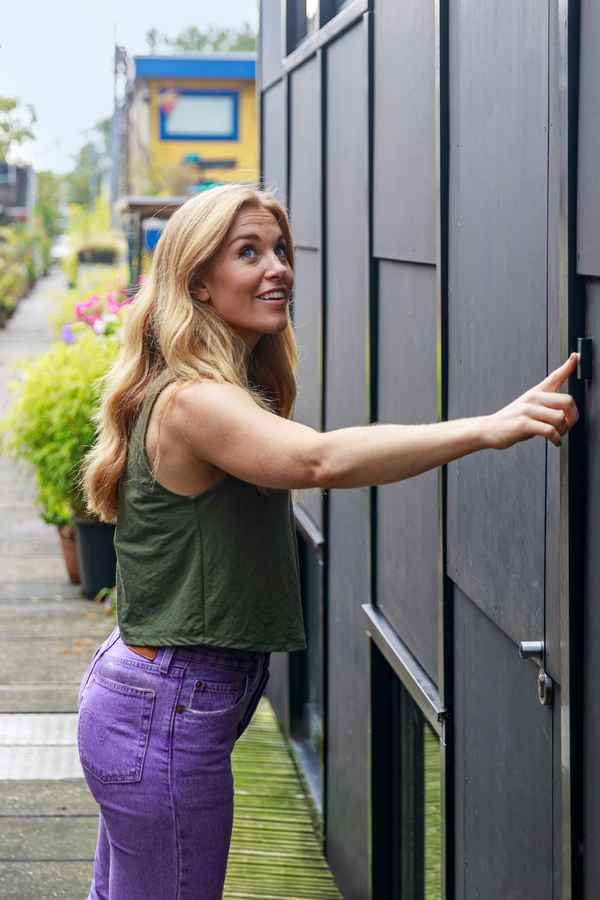 Make Yourself at Home Poster 4