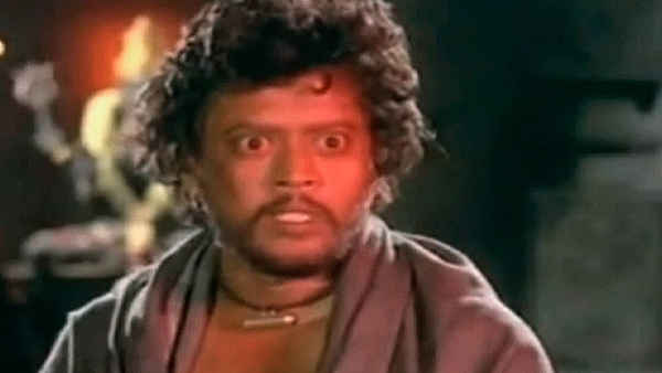 Malaiyoor Mambattiyan Poster 3