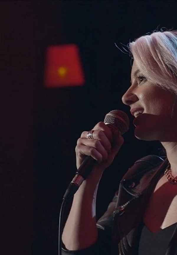 Malena Pichot: Estupidez compleja Poster 6