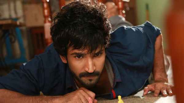 Maragadha Naanayam Poster 4