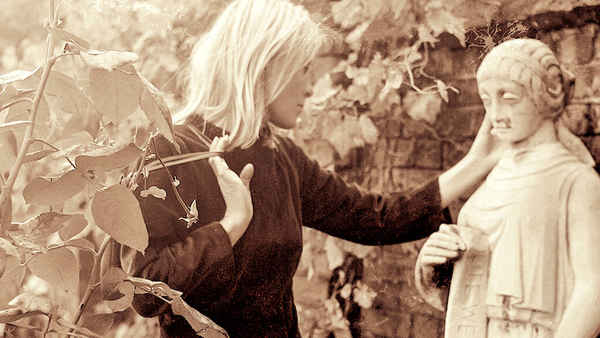 Marianne & Leonard: Words of Love Poster 2