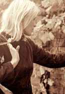 Marianne & Leonard: Words of Love Poster 5