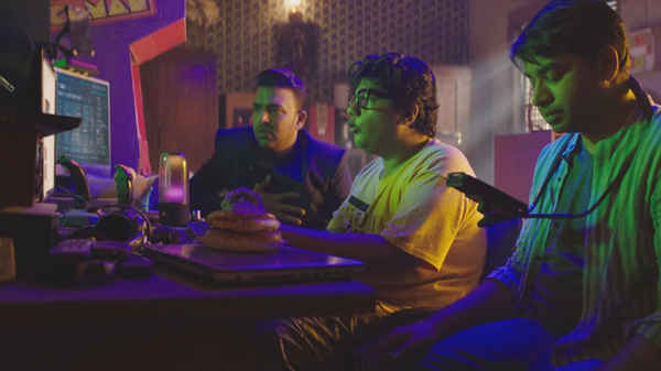 Meeku Maathrame Cheptha Poster 1