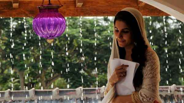 Meendum Oru Kadhal Kadhai Poster 5