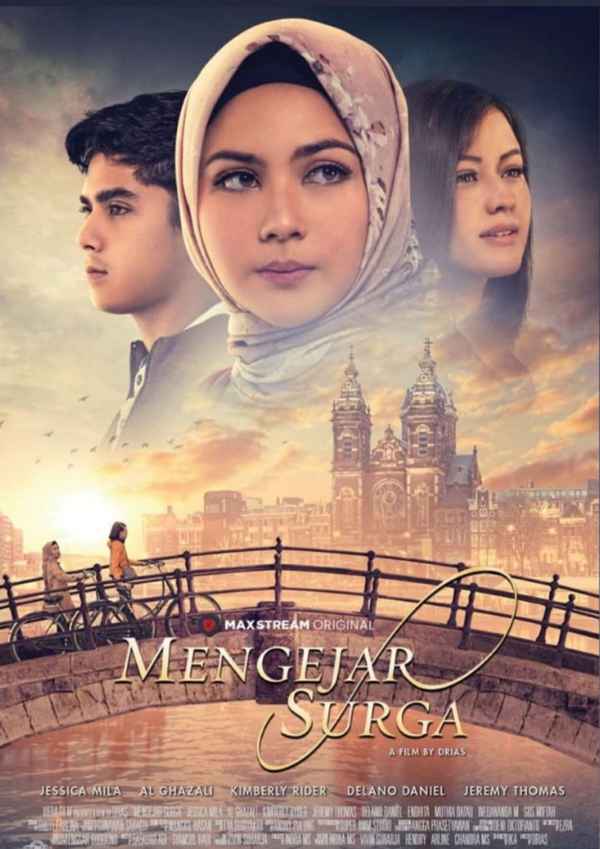 Mengejar Surga Poster 1