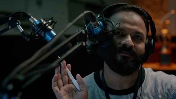 Meri Awaz Suno Poster 7