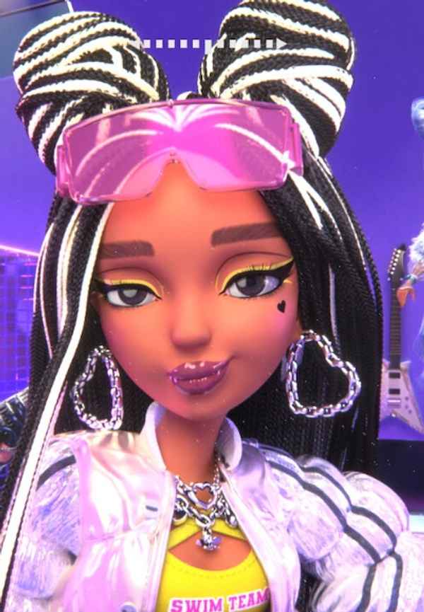 Mermaze Mermaidz Poster 5