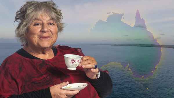 Miriam Margolyes: Australia Unmasked Poster 3