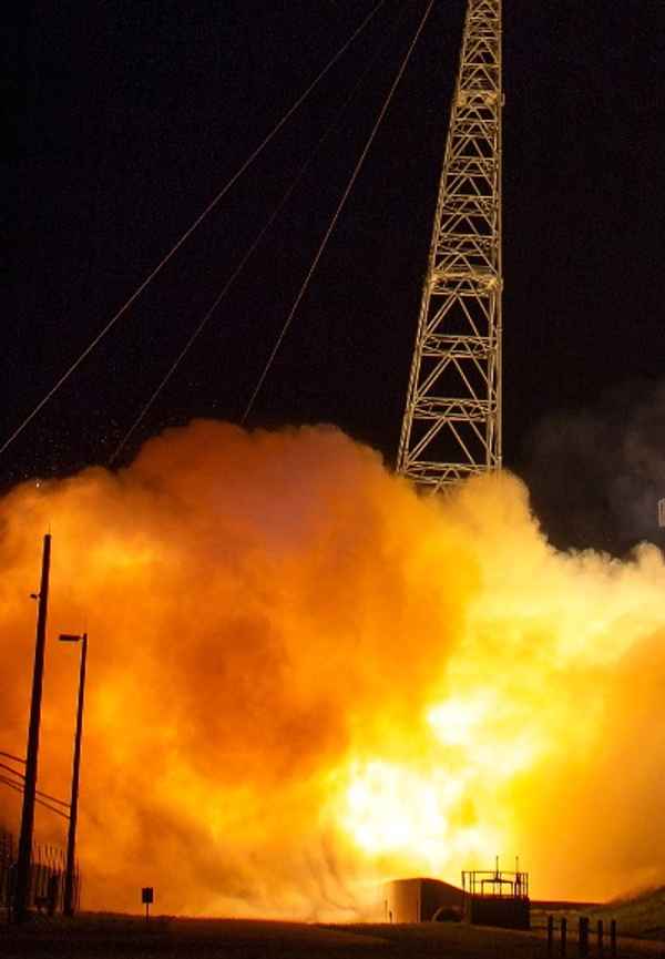 Mission to the Sun Poster 5