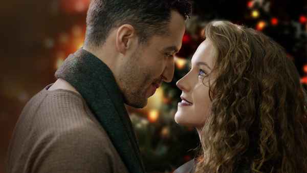 Mistletoe & Molly Poster 1