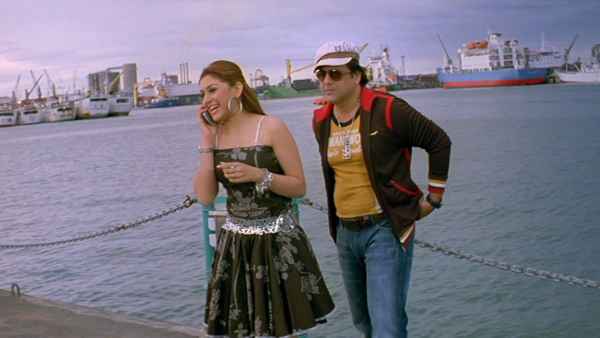 Money Hai Toh Honey Hai Poster 6