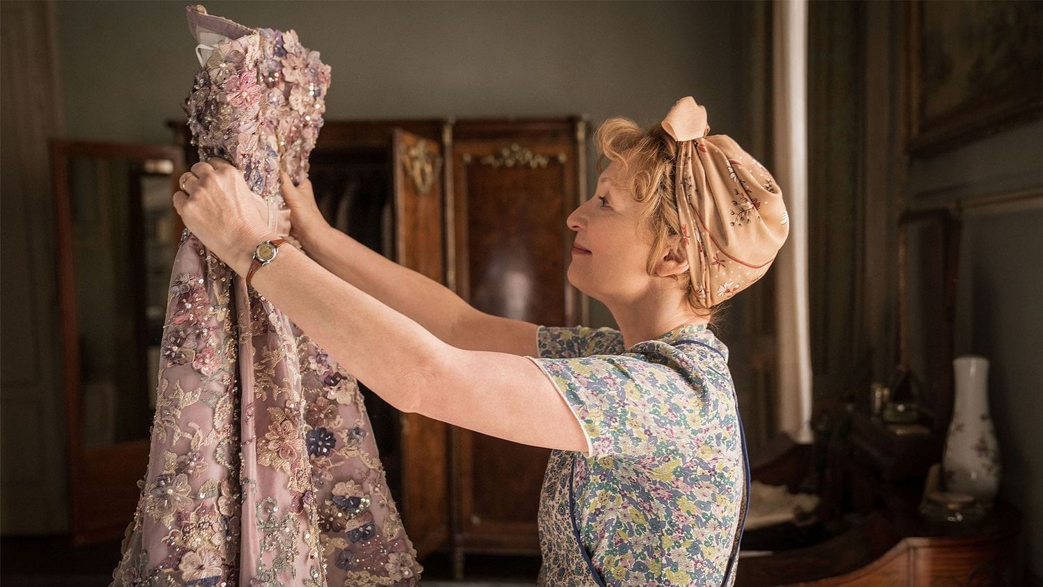 Watch Mrs Harris Goes to Paris Full Movie Online, Release Date, Trailer, Cast and Songs - Vimarsana News