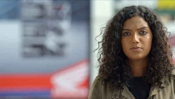 Mumbai Taxi Poster 2