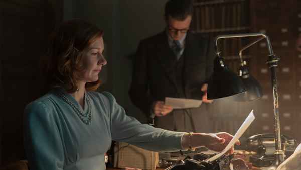 Munich – The Edge of War Poster 1