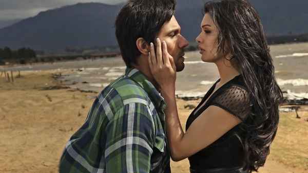 Murder 3 Poster 1