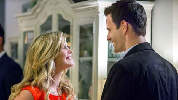 Murder, She Baked: A Plum Pudding Mystery Poster 6