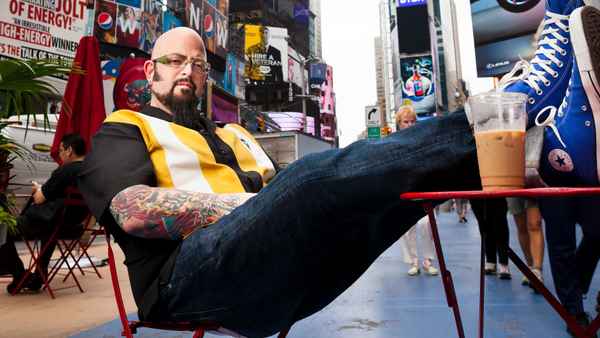 My Cat from Hell Poster 1