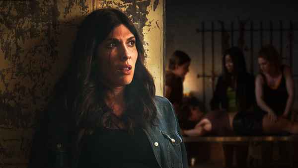 My Daughter's Deadly Roommates Poster 1