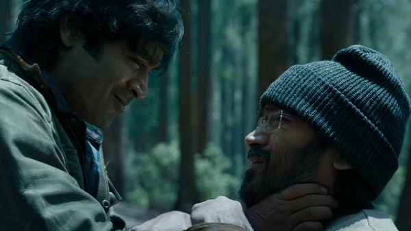 Naane Varuven Poster 2