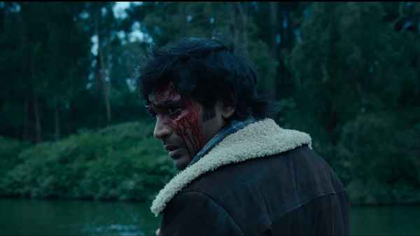 Naane Varuven Poster 5