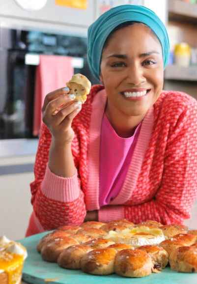 Nadiya Bakes