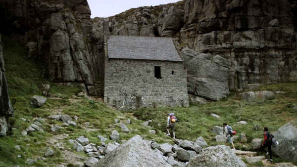 Nancy, Sid And Sergio Poster 3