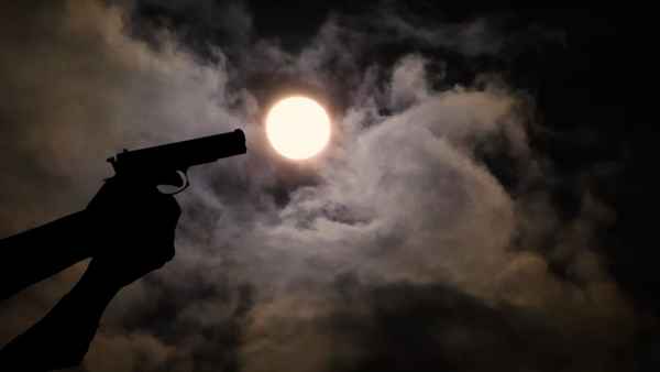 Night and Wrong Poster 1