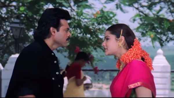 Nuvvu Naaku Nachav Poster 1