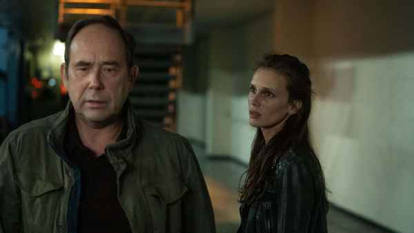 On The Edge Poster 6