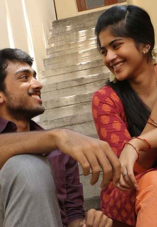 Oru Pakka Kathai Poster 2