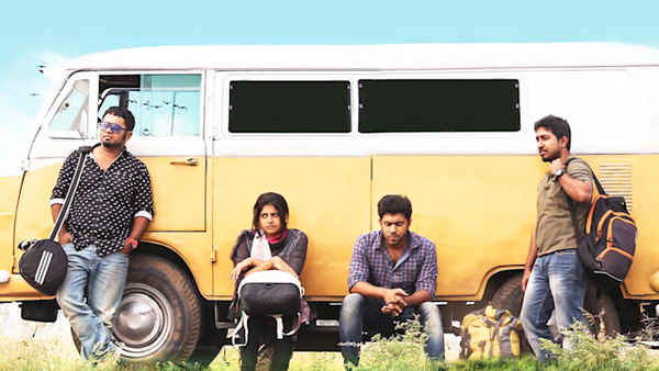 Oru Vadakkan Selfie Poster 7