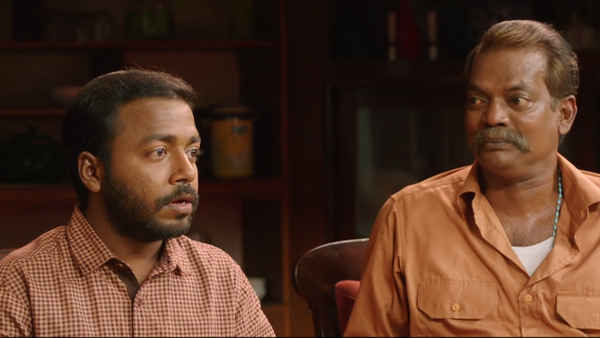 Oru Yamandan Premakadha Poster 4