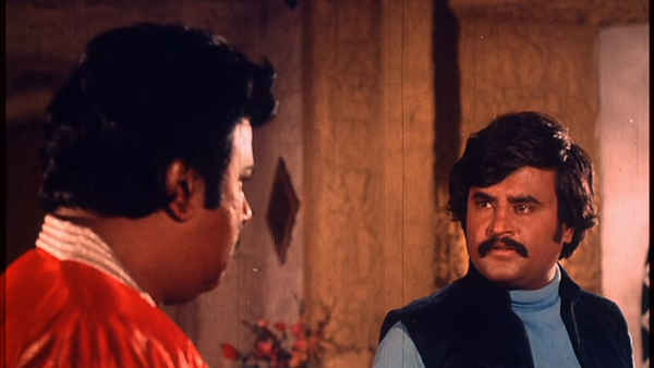 Paayum Puli Poster 1